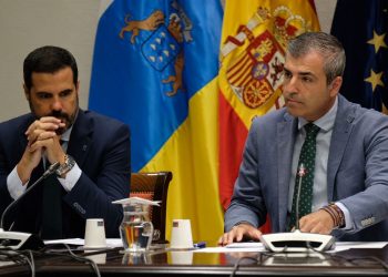 Manuel Domínguez señala a la formación profesional como pieza angular para mejorar la productividad en Canarias