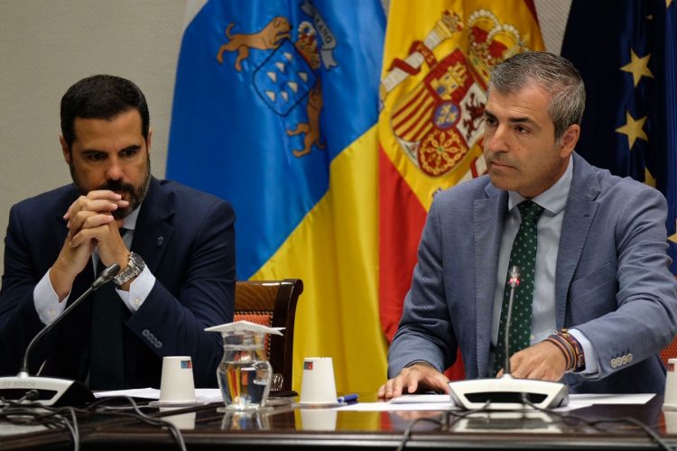 Manuel Domínguez señala a la formación profesional como pieza angular para mejorar la productividad en Canarias