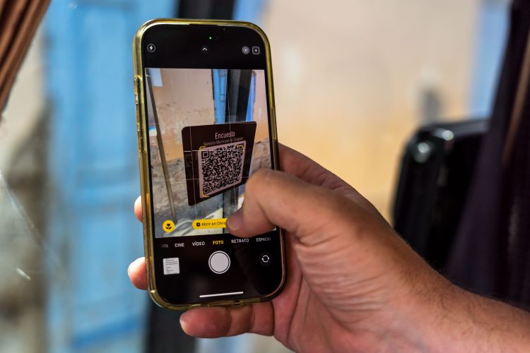 Santa Lucía de Tirajana realiza una encuesta a personas usuarias de las guaguas para mejorar la movilidad