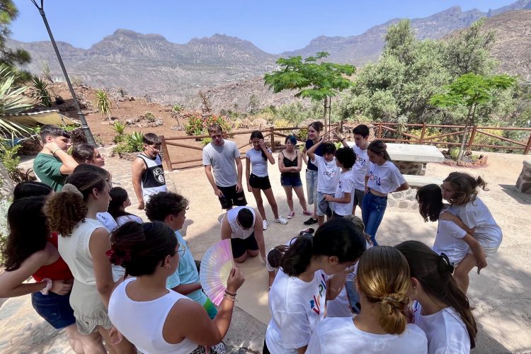 Los niños y niñas de las Ciudades Amigas de la Infancia de Gran Canaria debaten el modelo turístico en Las Tederas
