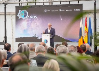 Clavijo resalta la aportación del IAC a la ciencia y a las islas durante sus 40 años en la cumbre mundial de la astrofísica