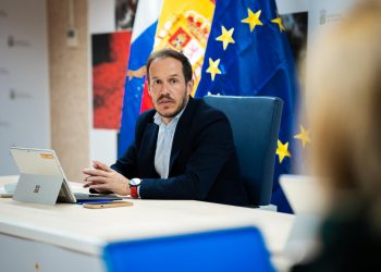 Transición Ecológica amplía el plazo para solicitar ayudas de autoconsumo y descarbonización en Canarias