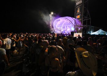 La playa de San Agustín palpita a ritmo de soul en la primera jornada del Maspalomas Costa Canaria Soul Festival