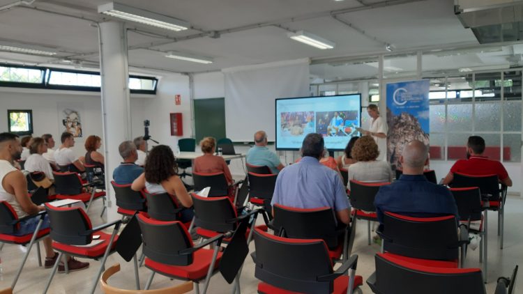 La Universidad de Verano de Maspalomas cierra la edición de 2025 con la participación de más de 850 personas