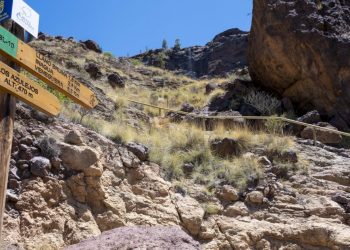 El Ayuntamiento de Mogán rehabilita el sendero de Los Azulejos