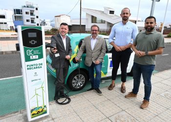 Gáldar integra tres nuevos puntos de recarga en la Red Insular de Recargas de Vehículos Eléctricos