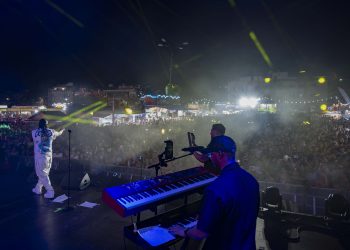 Arguineguín baila al ritmo de Omega ‘El Fuerte’ la víspera del Carmen