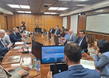 Acuerdo del Consejo de Administración de la Autoridad Portuaria para proceder al desahucio administrativo y desalojo de los negocios del Centro Comercial Sotavento