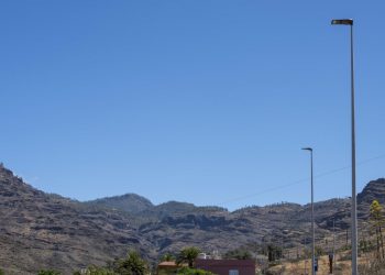 Valerones de Arriba y Los Llanos estrenan alumbrado eficiente