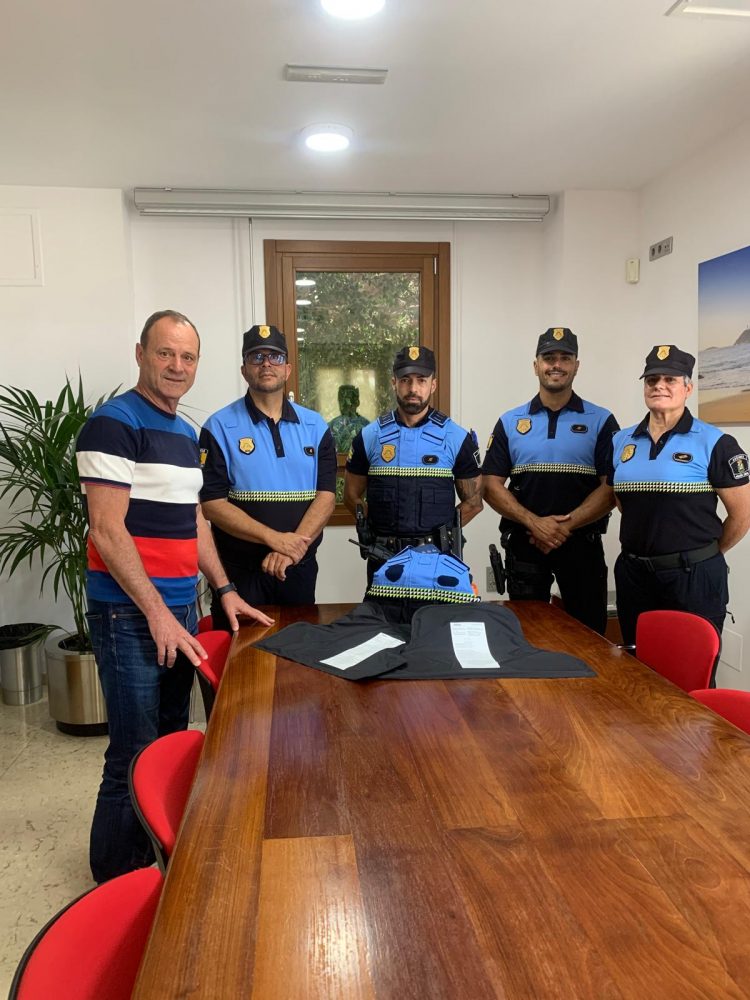 Nuevos chalecos balísticos para la Policía Local de Agüimes