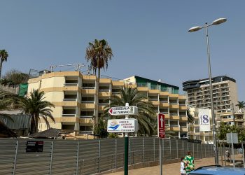 Tres nuevas licencias de Urbanismo dan continuidad a la renovación de Playa del Inglés con de 5,2 millones de euros de inversión