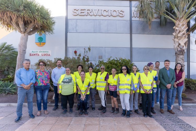 El Ayuntamiento y el Cabildo impulsan la formación y contratación de mujeres de colectivos difícil inserción laboral