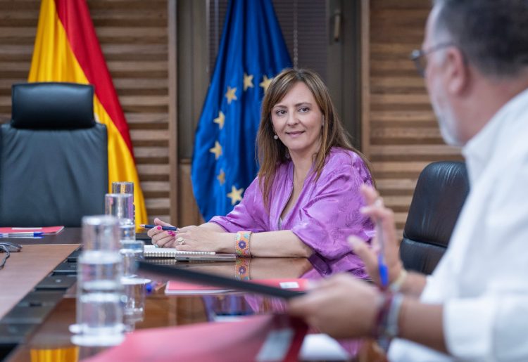 El Gobierno de Canarias completa el pago de las viviendas habituales sepultadas por el volcán de La Palma