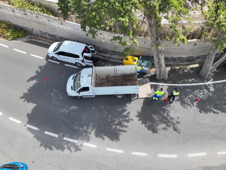 La Policía Local de Telde halla seis perros fallecidos en un contenedor de residuos