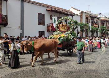 La Virgen del Pino volvió a hacer el milagro de reunir a toda la isla de Gran Canaria en Teror