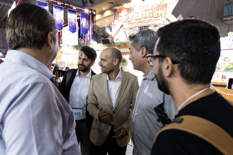 Cabello anima a las empresas canarias a aprovechar la estrategia de internacionalización del Gobierno