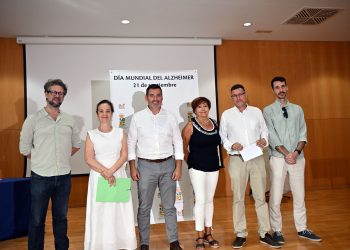 Cuidar sin desgastarse: claves prácticas para familiares de personas con Alzheimer en San Bartolomé de Tirajana