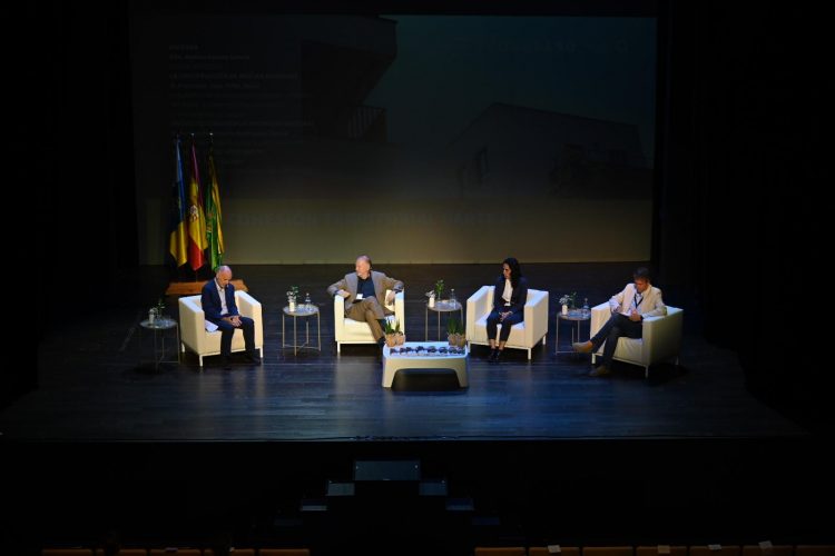 Movilidad, vivienda, flujos migratorios y juventud rural, ejes de la primera jornada del Congreso de Reto Demográfico