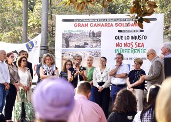 El IES Doctoral abre Gran Canaria Solidaria con un espectáculo que denuncia el genocidio en Gaza
