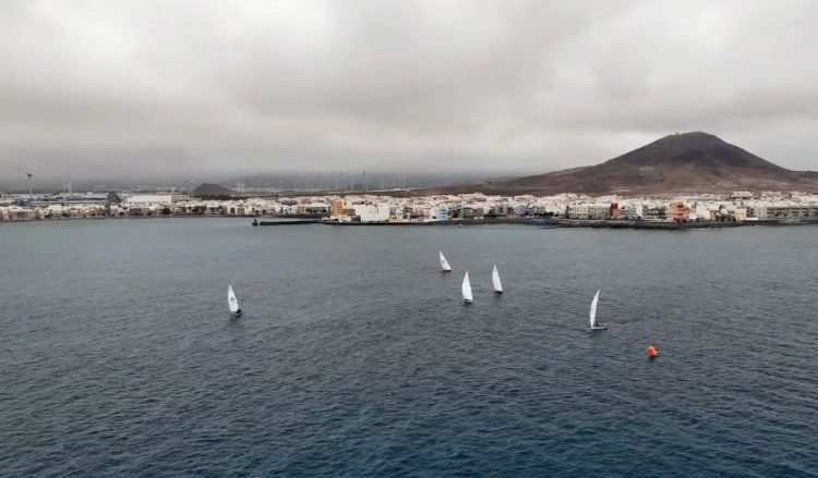 La ‘Copa Agüimes’ consagra la bahía de Arinaga como escenario para la vela latina