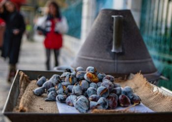 Telde impulsa la recuperación de los tradicionales puestos callejeros de castañas y golosinas