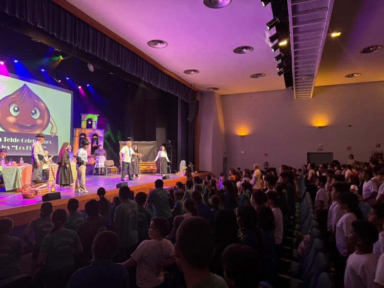 El Juan Ramón Jiménez, epicentro de tradición y memoria colectiva esta semana para más de mil estudiantes