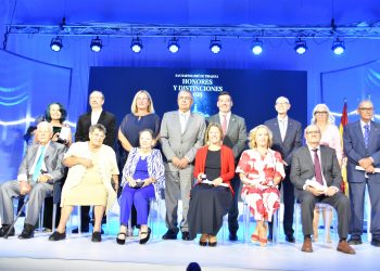 SBT galardona a sus vecinos y vecinas ilustres