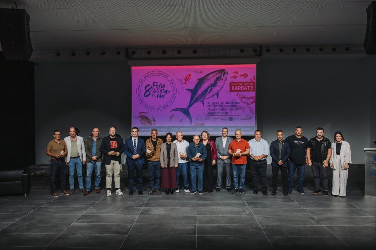 Mogán rinde homenaje a cuatro hombres de mar