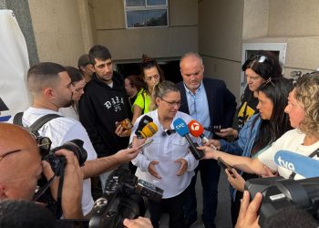 Se aplaza el desahucio de la familia con seis menores en Ingenio