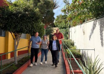 Reparada de urgencia la fachada del edificio de Infantil del CEIP Dr. Juan Espino Sánchez