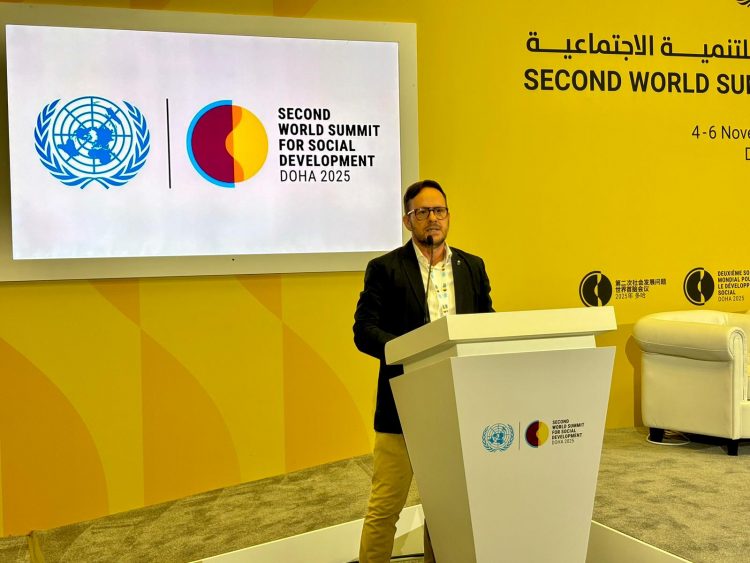 Canarias plantea en Doha un gran pacto entre regiones insulares para abordar los retos sociales