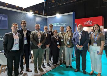 El sector portuario de Canarias despliega en Rotterdam su potencial ante responsables de procesos de compra