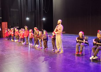 La Escuela Municipal de Música de Agüimes llena de magia navideña el Teatro Auditorio
