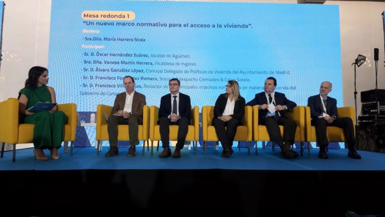 Agüimes defiende la colaboración público-privada en el I Congreso de Vivienda de Canarias
