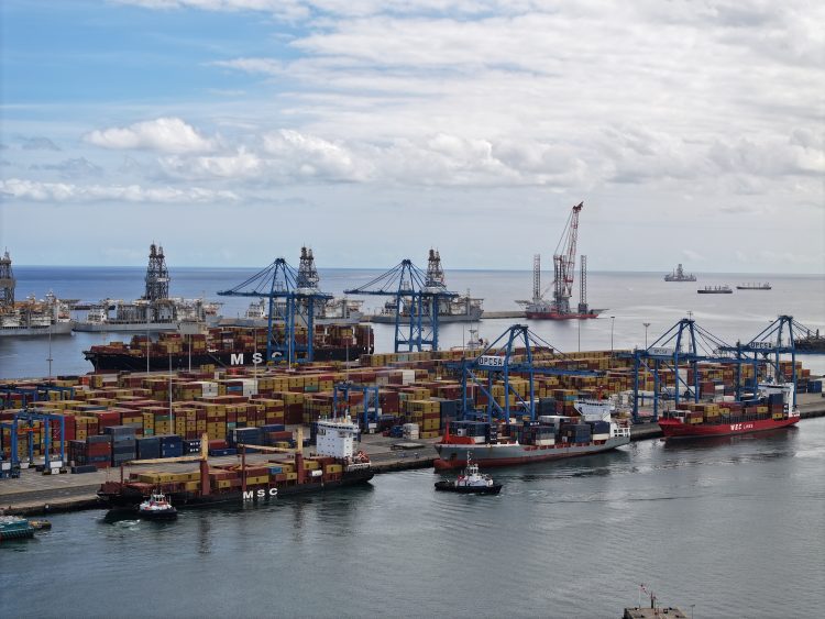 Los Puertos de la Autoridad Portuaria de Las Palmas fortalecen su actividad con un incremento del 20% en toneladas en el mes de noviembre