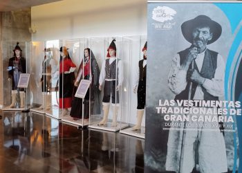 Trajes que cuentan historias: la vestimenta tradicional grancanaria se exhibe en Agüimes