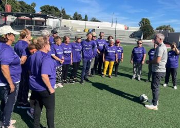 El proyecto “Al Golpito” promueve el envejecimiento activo a través del fútbol caminando