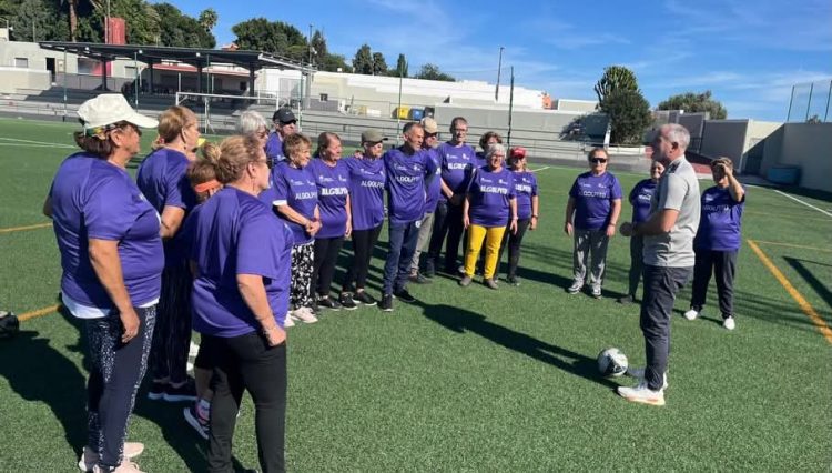 El proyecto “Al Golpito” promueve el envejecimiento activo a través del fútbol caminando