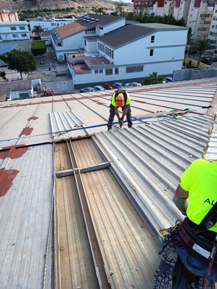 El techo del Pabellón de San Fernando gana en seguridad contra la lluvia