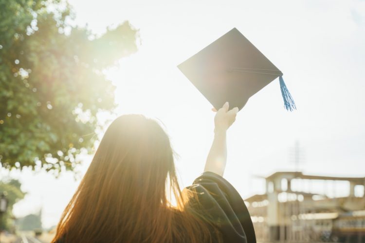 El Gobierno de Canarias notifica la primera resolución definitiva de las becas universitarias 2025/2026