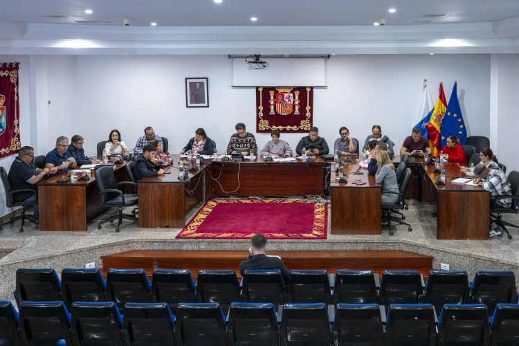 El Ayuntamiento aprueba la gestión directa de Radio Televisión Mogán