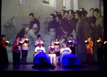 Delirium Teatro entrelaza a tres mujeres bajo la sombra de Anna Karenina en ‘Libros cruzados’