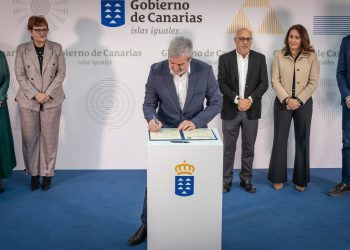 Canarias activa nuevos convenios de Dependencia y logra reducir un año el tiempo de espera para obtener la ayuda