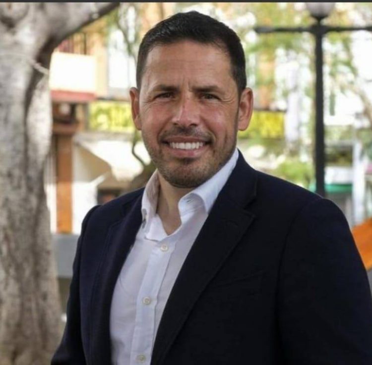 HÉCTOR SUÁREZ DENUNCIA QUE JUAN ANTONIO PEÑA NINGUNEA A LOS CLUBES DEPORTIVOS DE TELDE QUE PIERDEN 400. 000 € EN SUBVENCIONES EN EL AÑO 2025