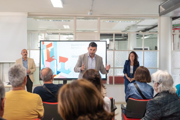 La concejalía de Vivienda pone en marcha la rehabilitación de 32 viviendas de la Urbanización Montaña Clara