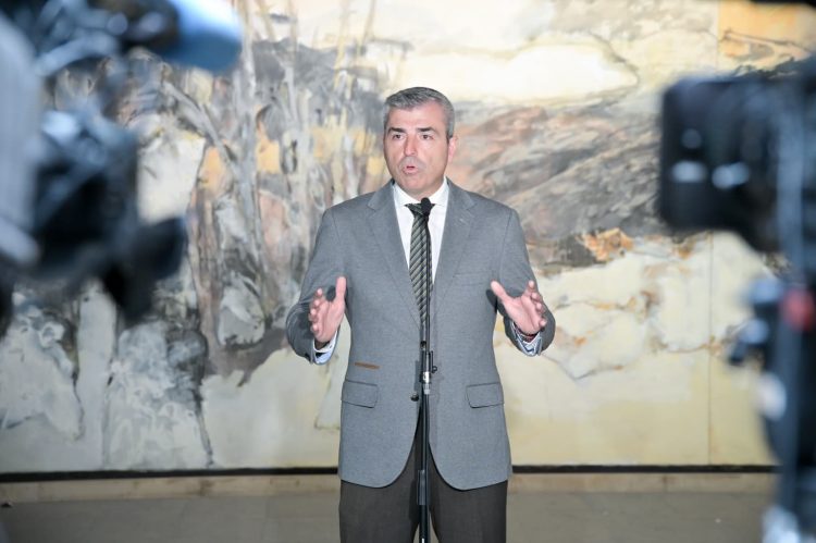 Canarias exige al Estado que cambie el modelo de financiación para que no vulnere el principio de igualdad