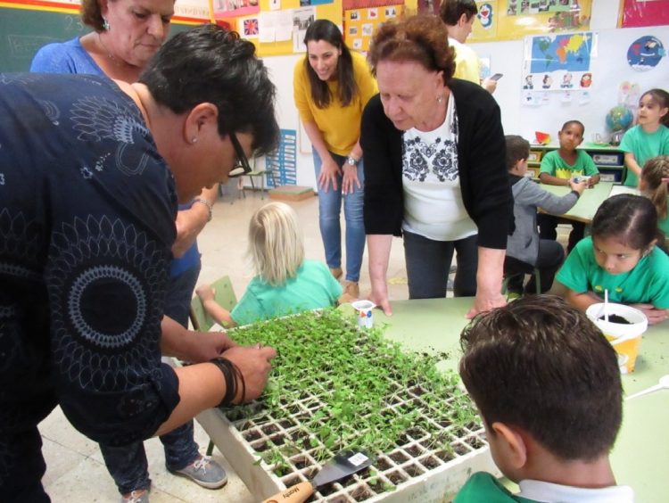 Santa Lucía Educa en Sostenibilidad celebra su quinta edición reforzando el compostaje y el huerto escolar en los centros educativos