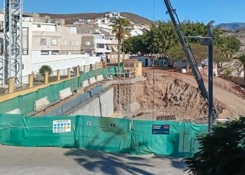 Mogán suspende temporalmente las obras del velatorio de Pino Seco por una línea eléctrica pendiente de conexión