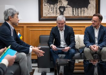 El presidente de Canarias refuerza las relaciones con Japón e impulsa la cooperación científica