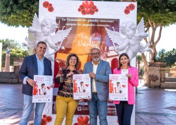Vecindario invita a los grandes corazones a celebrar San Valentín apoyando el pequeño comercio